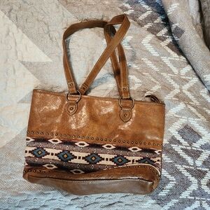 Aztec shyanne purse